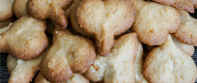 Easter Treats for Kids: Cinnamon Cookie Recipes Main