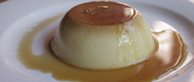 How-To Video: Roberto Santibañez's Simple Flan