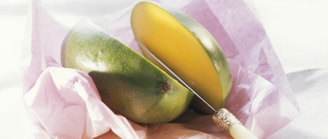 How to Peel a Mango
