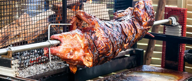 How to Have A Traditional Puerto Rican Pig Roast