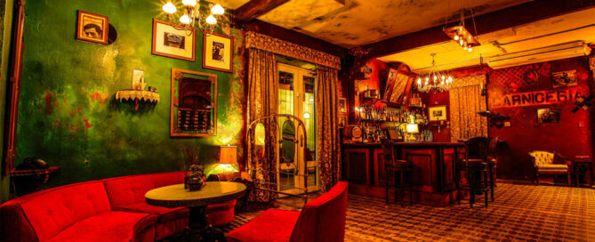 asere-internal-and-bar-1000